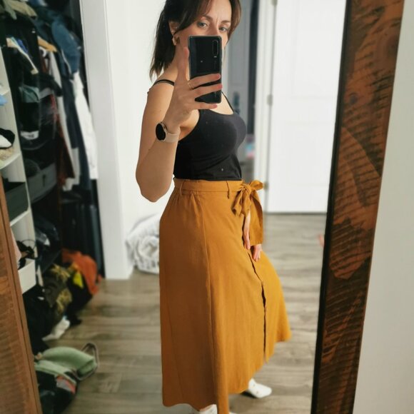 Skirt (Size M) - Picture 3 of 6